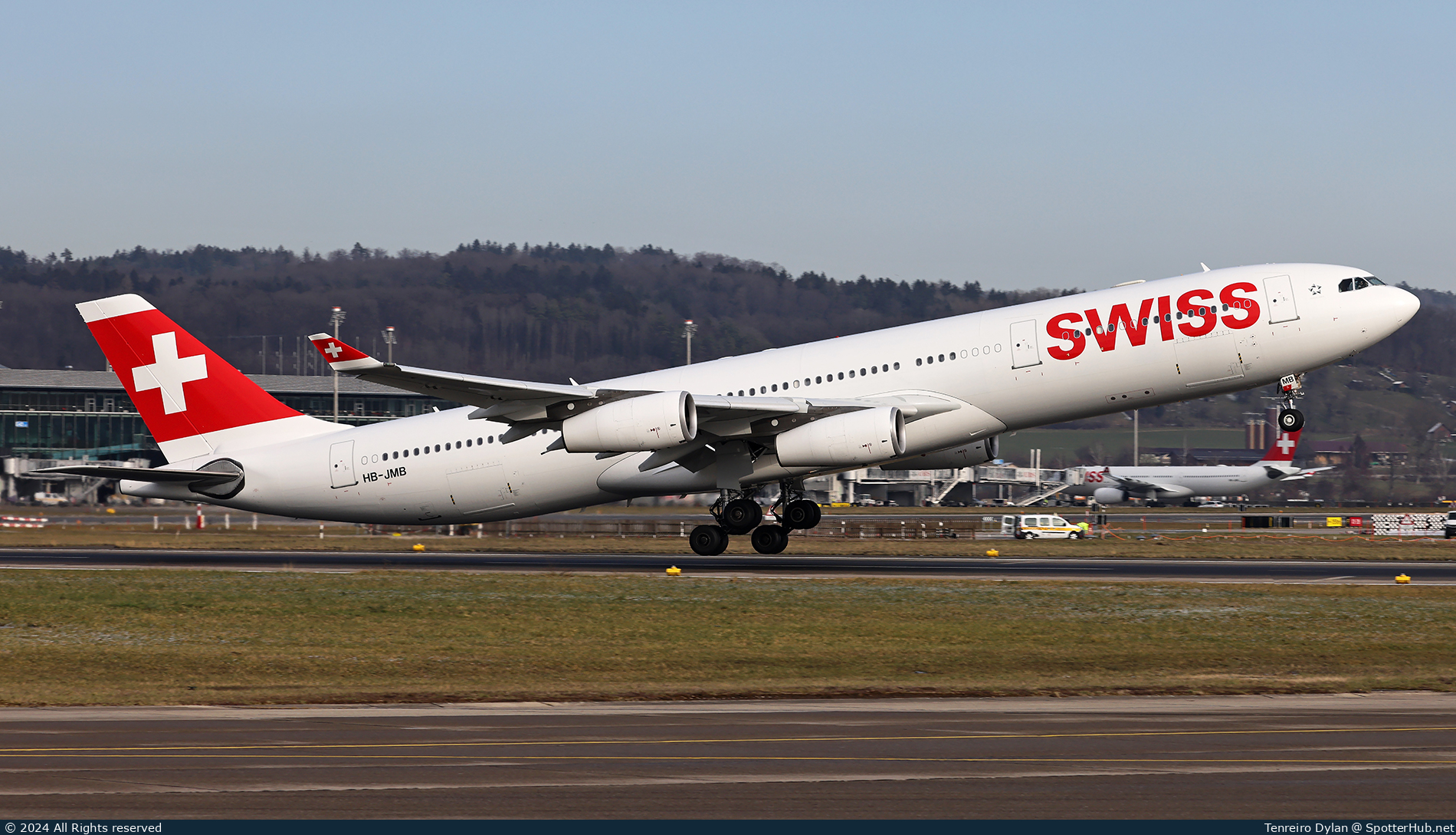 Photo of HB-JMB - Airbus A340-313 operated by Swiss International Air Lines
