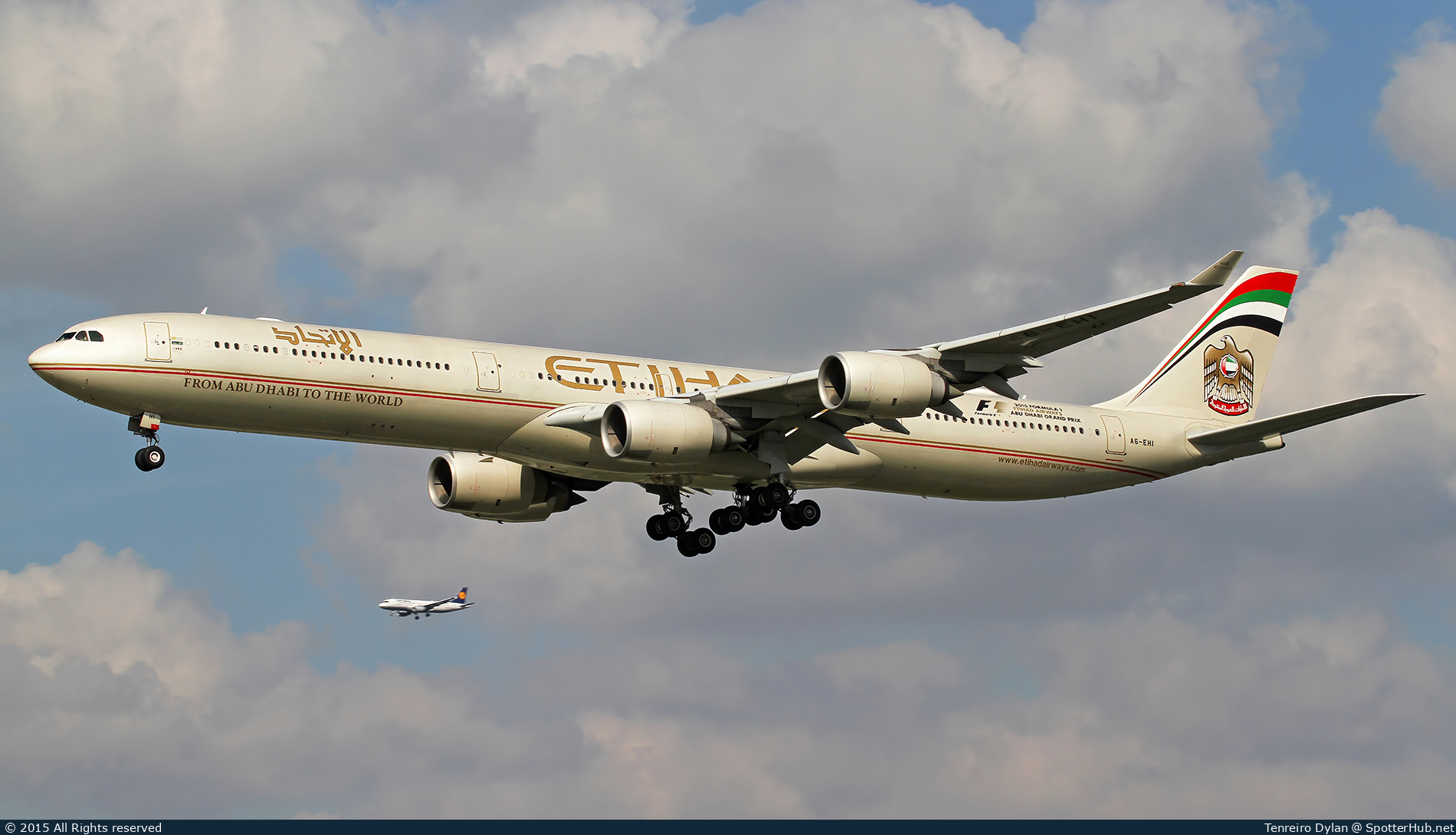 Photo of A6-EHI - Airbus A340-642 operated by Etihad Airways