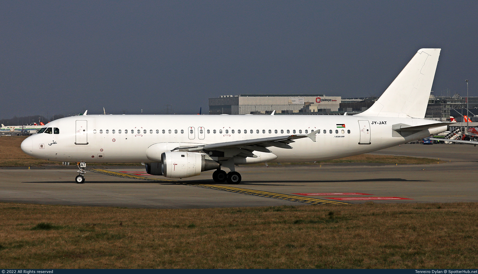Photo of JY-JAT - Airbus A320-211 operated by Jordan Aviation