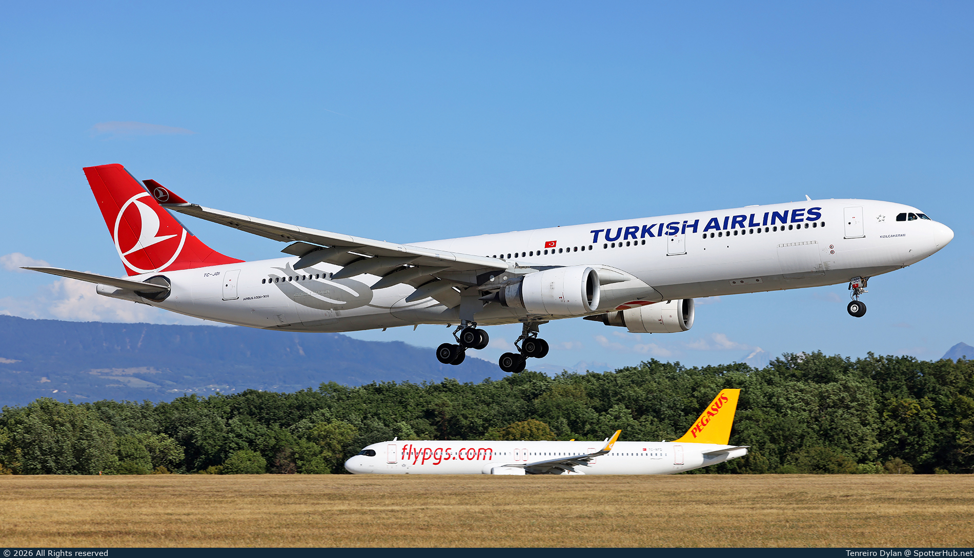 Photo of TC-JOI - Airbus A330-303 operated by Turkish Airlines