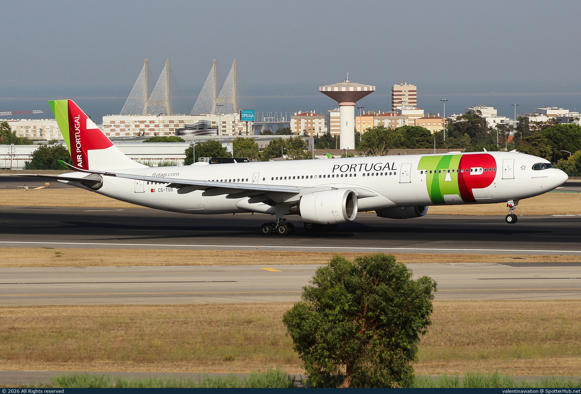 Photo of CS-TUS - Airbus A330-941 operated by TAP Air Portugal