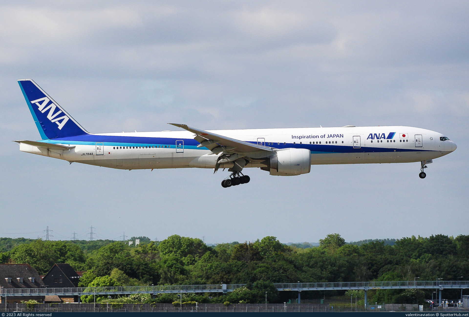 Photo of JA784A - Boeing 777-381(ER) operated by ANA All Nippon Airways