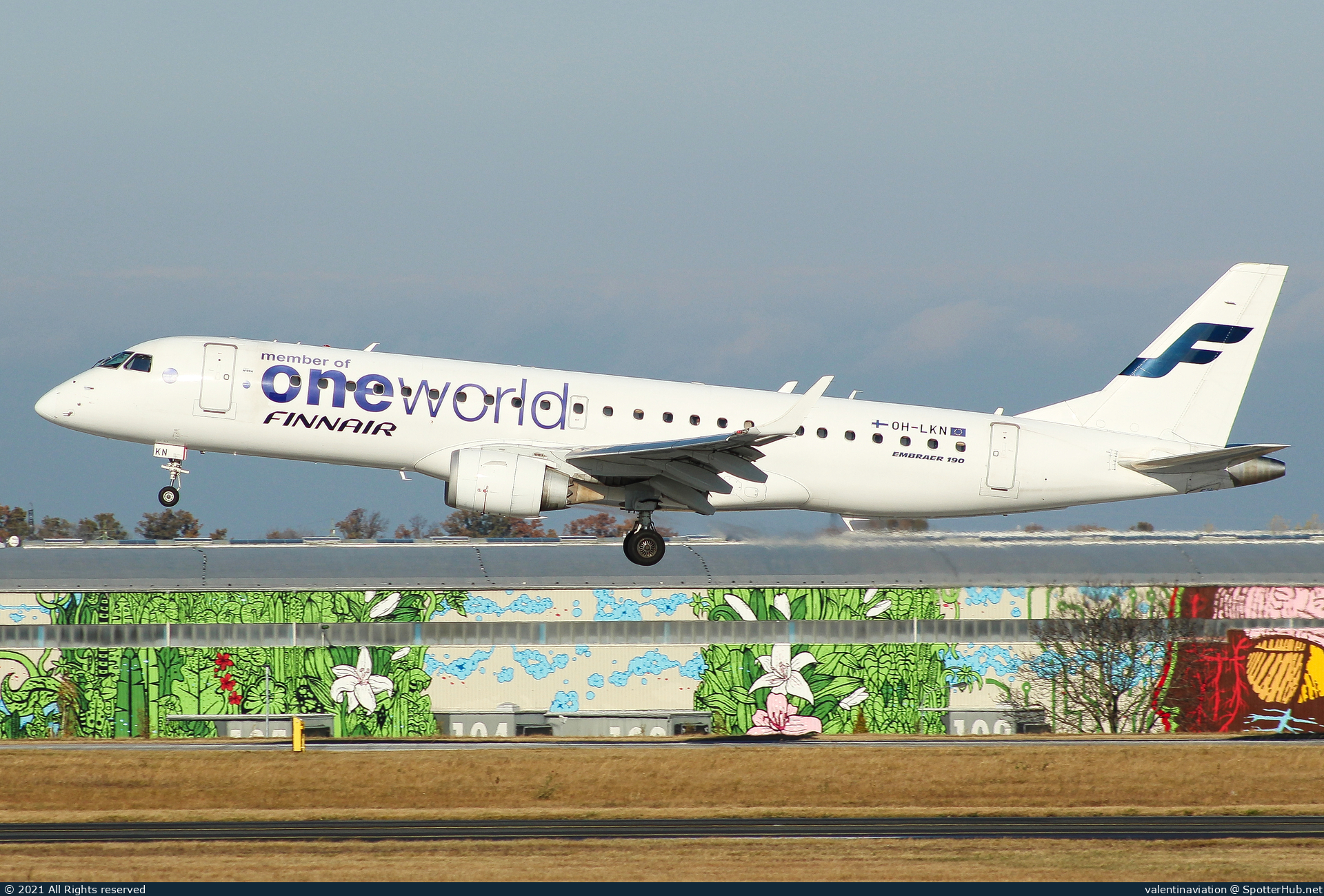 Photo of OH-LKN - Embraer ERJ-190LR operated by Finnair (opb Nordic Regional Airlines)