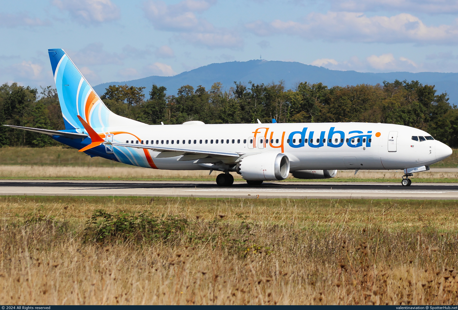 Photo of A6-FMH - Boeing 737 MAX 8 operated by flydubai