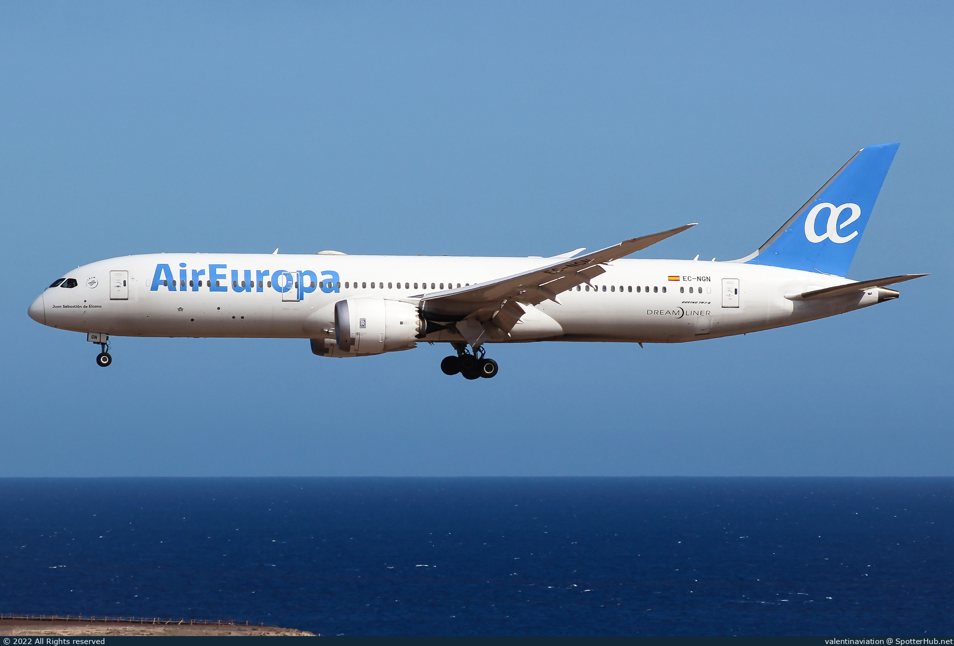 Photo of EC-NGN - Boeing 787-9 Dreamliner operated by Air Europa