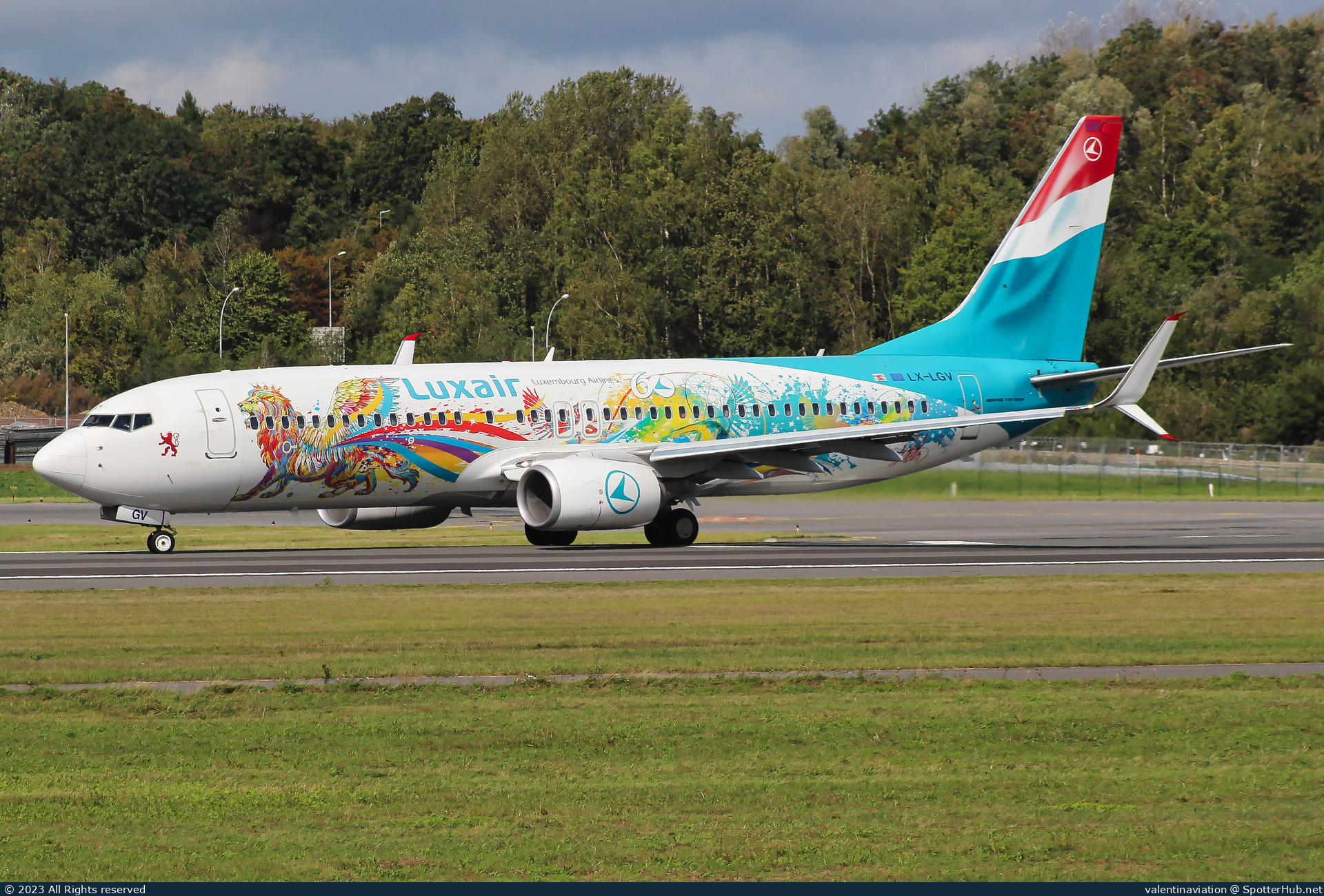 Photo of LX-LGV - Boeing 737-8C9 operated by Luxair