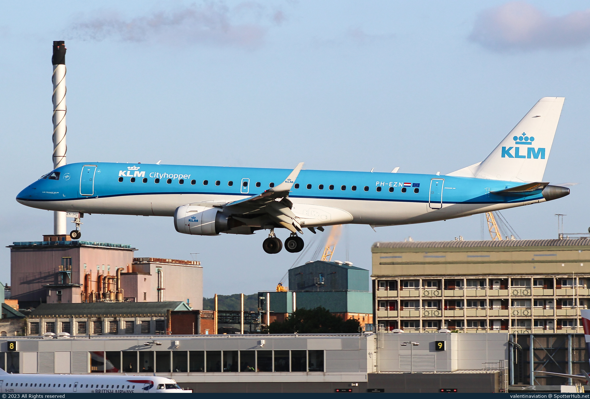 Photo of PH-EZN - Embraer ERJ-190STD operated by KLM Cityhopper