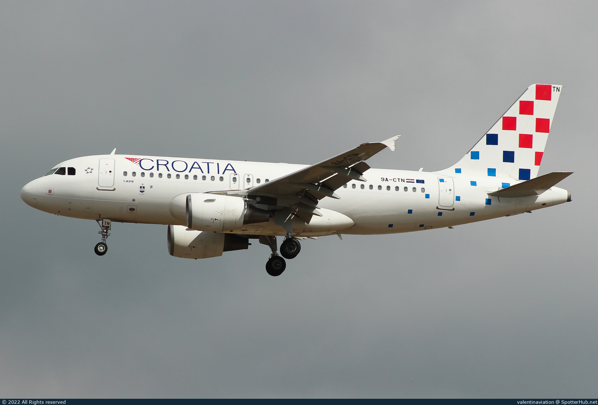 Photo of 9A-CTN - Airbus A319-112 operated by Croatia Airlines