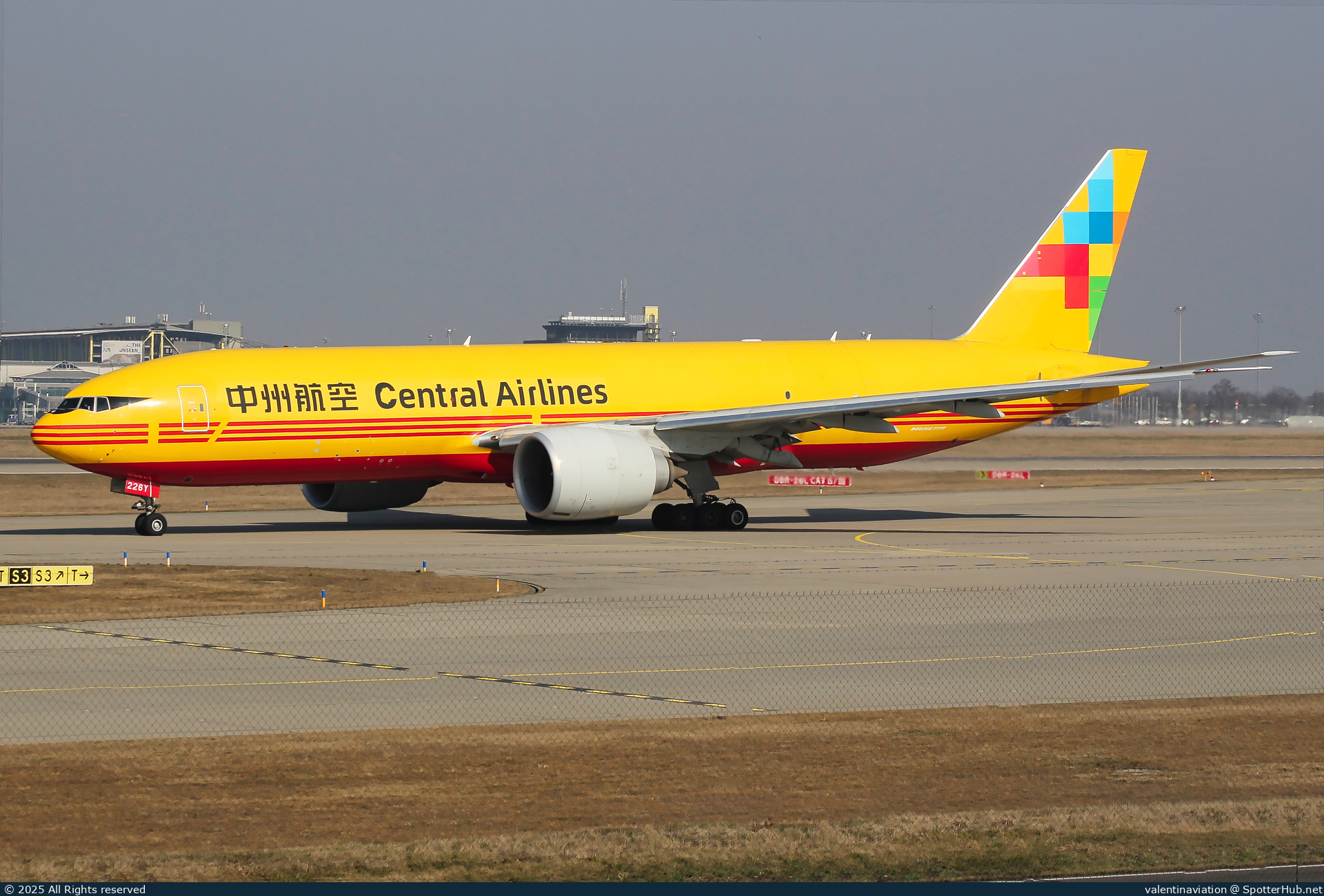 Photo of B-226Y - Boeing 777-F operated by China Central Airlines