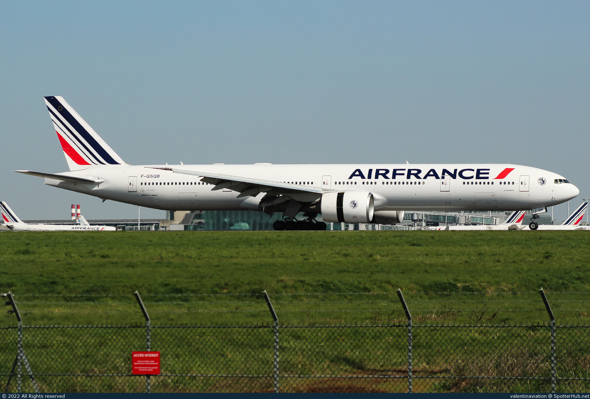 Photo of F-GSQB - Boeing 777-328(ER) operated by Air France