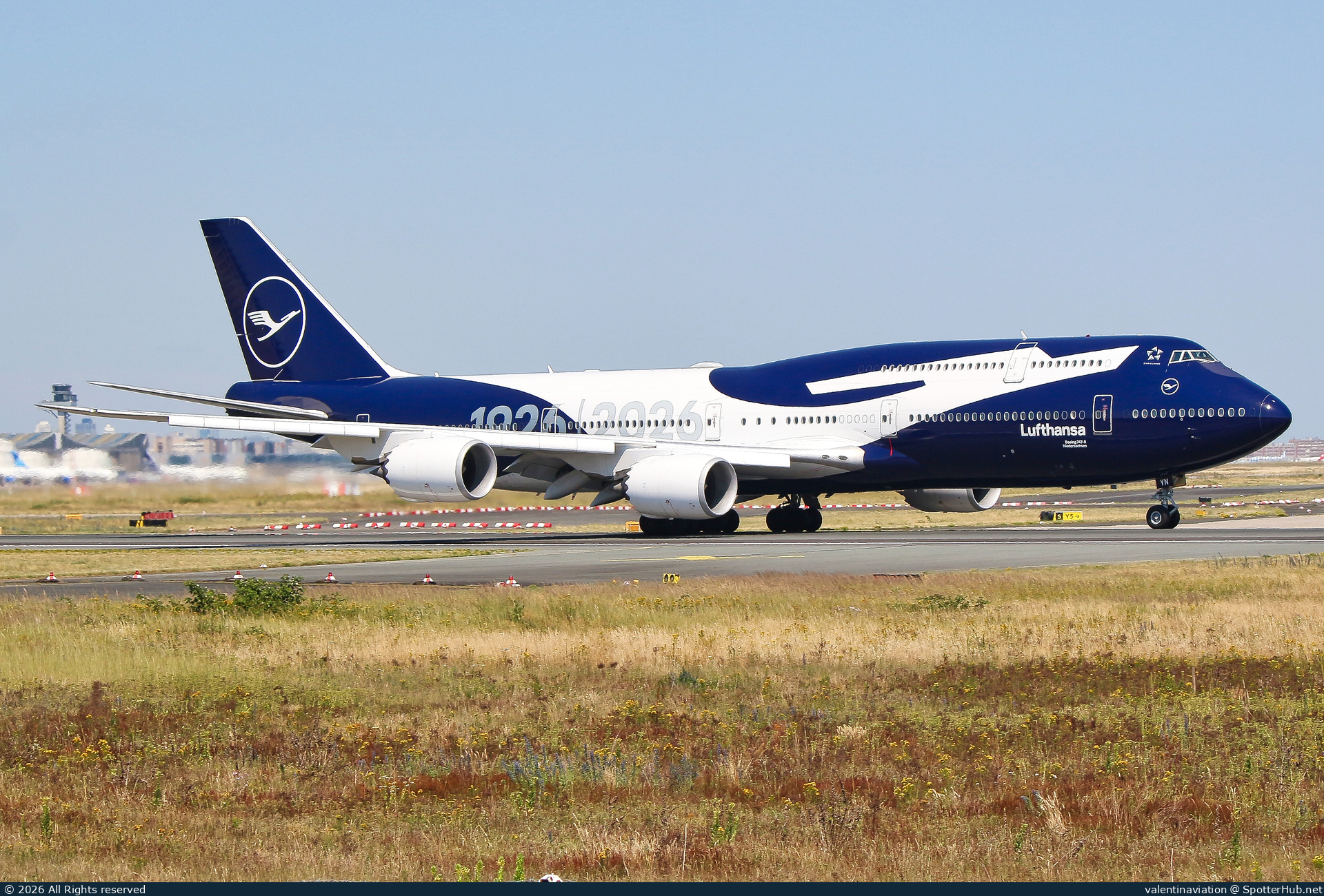 Photo of D-ABYN - Boeing 747-830 operated by Lufthansa