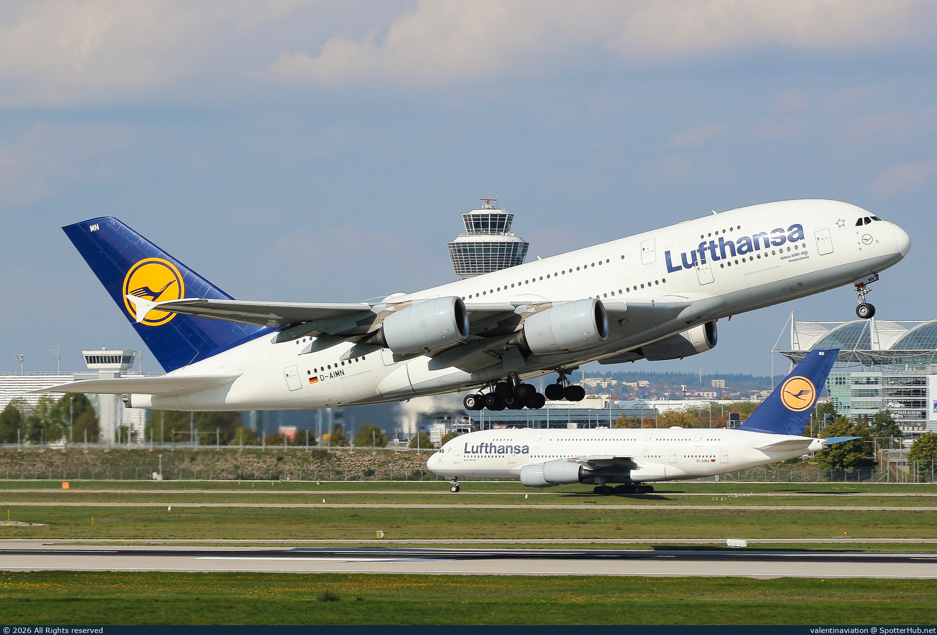 Photo of D-AIMN - Airbus A380-841 operated by Lufthansa