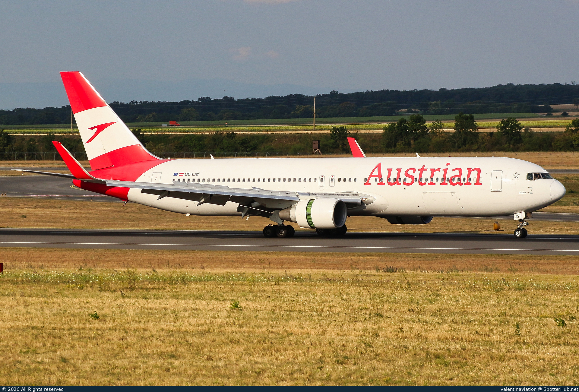 Photo of OE-LAY - Boeing 767-3Z9(ER) operated by Austrian Airlines