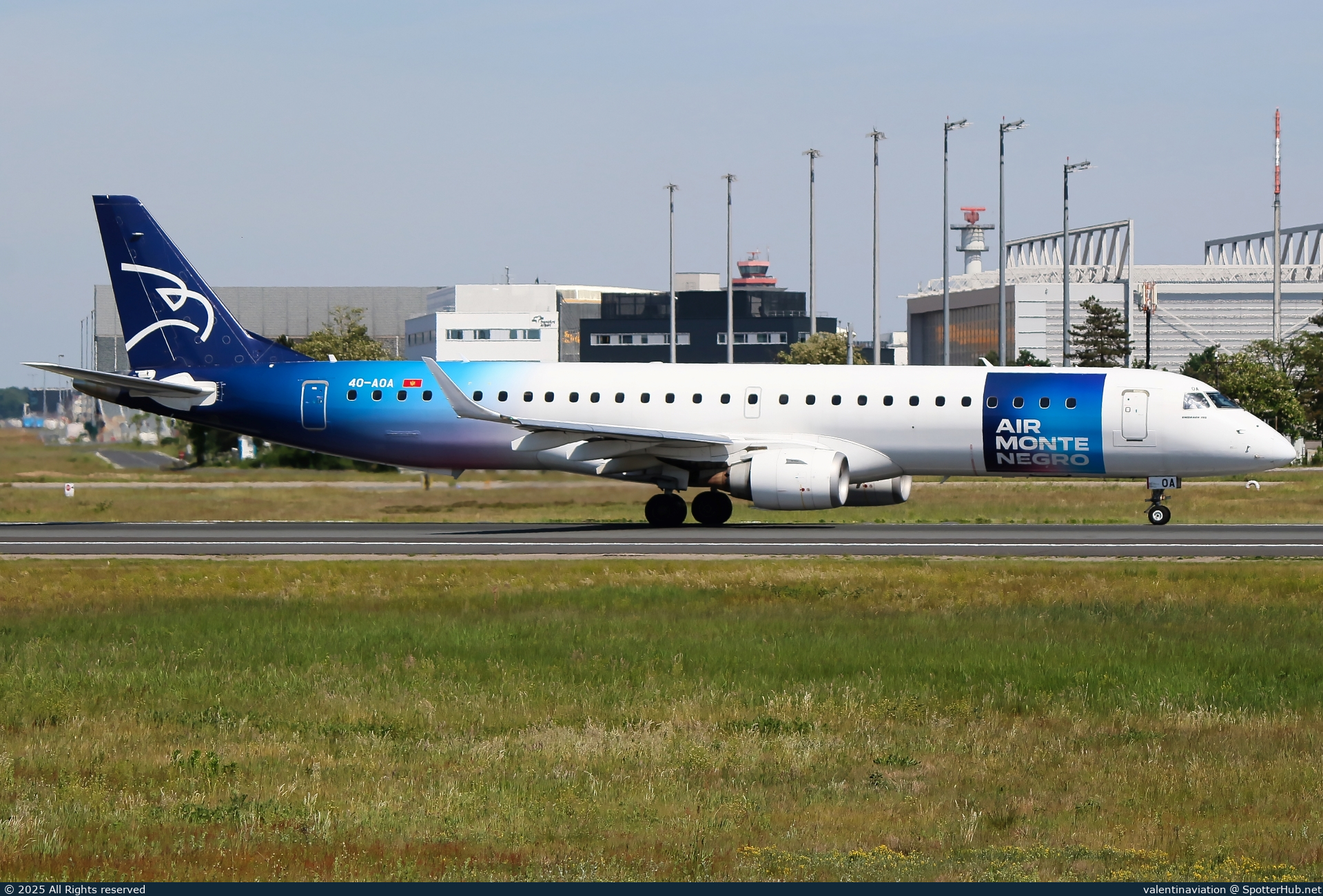 Photo of 4O-AOA - Embraer ERJ-195LR operated by Air Montenegro