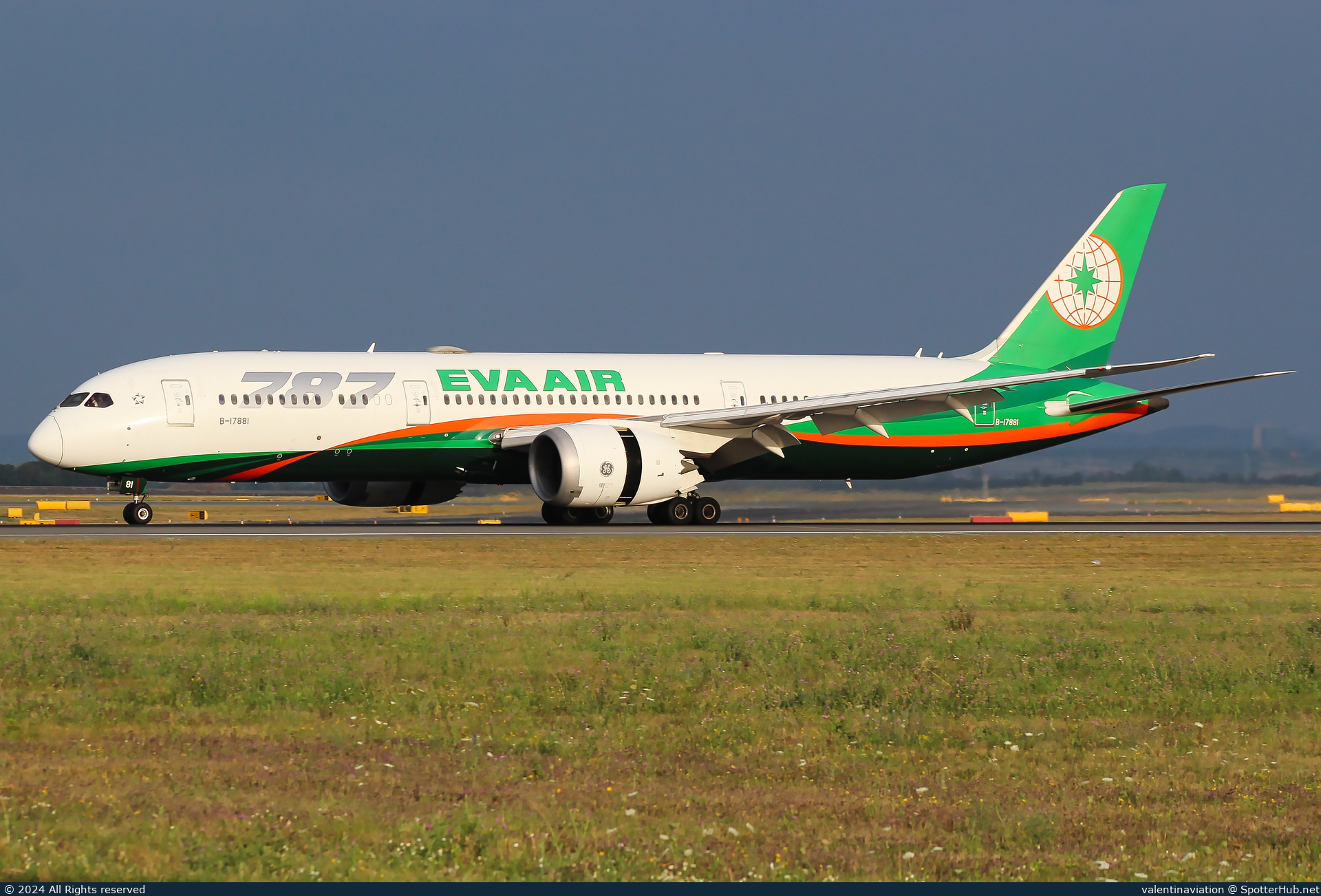 Photo of B-17881 - Boeing 787-9 Dreamliner operated by EVA Air