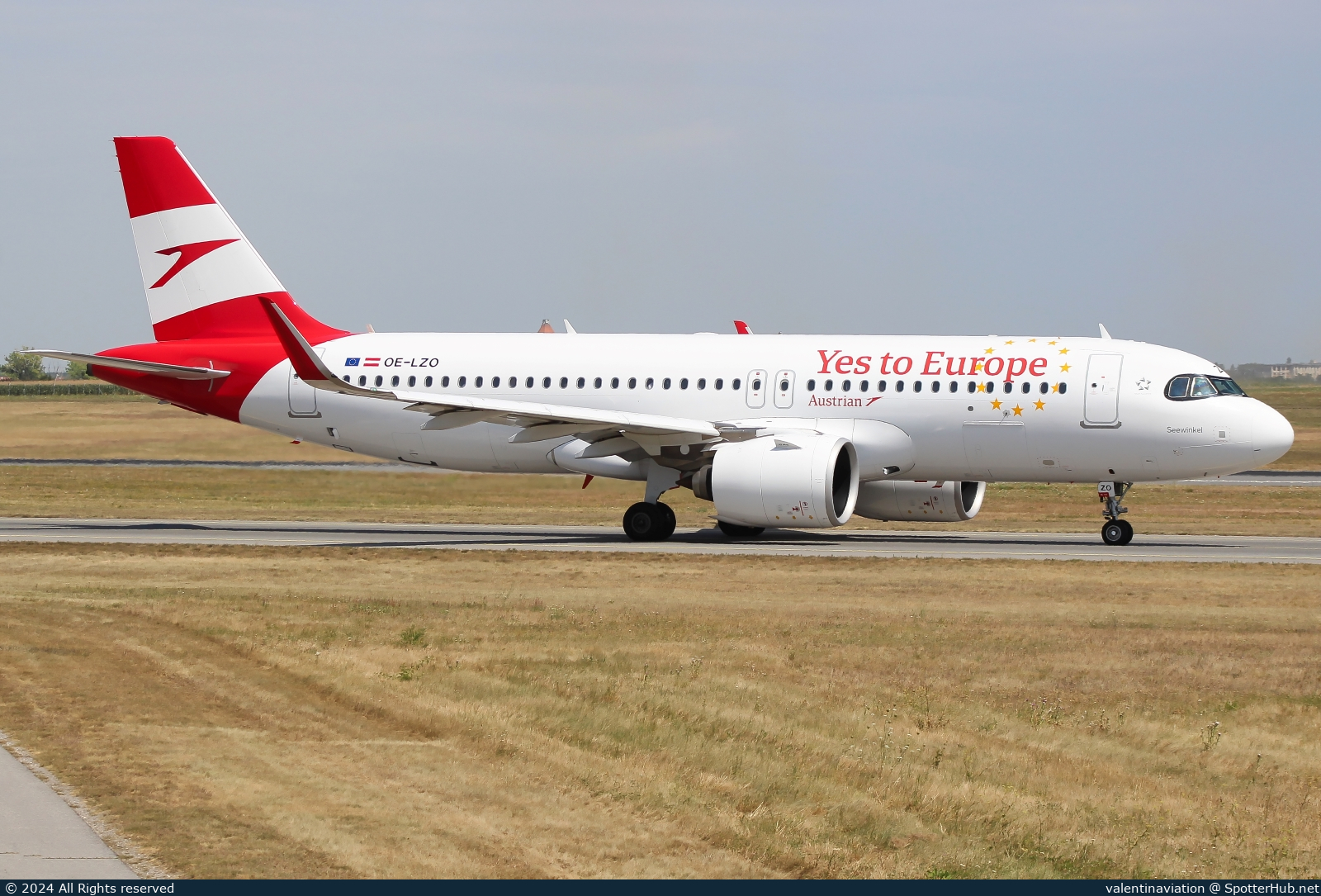 Photo of OE-LZO - Airbus A320-271N operated by Austrian Airlines