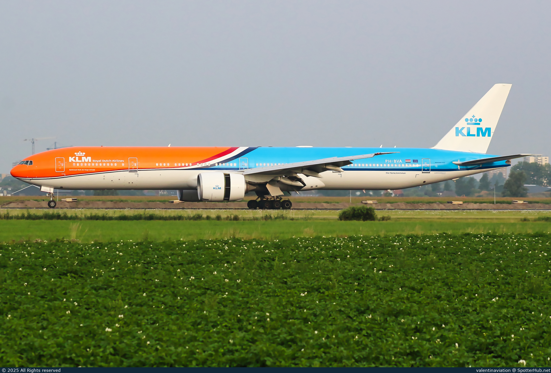 Photo of PH-BVA - Boeing 777-306(ER) operated by KLM Royal Dutch Airlines