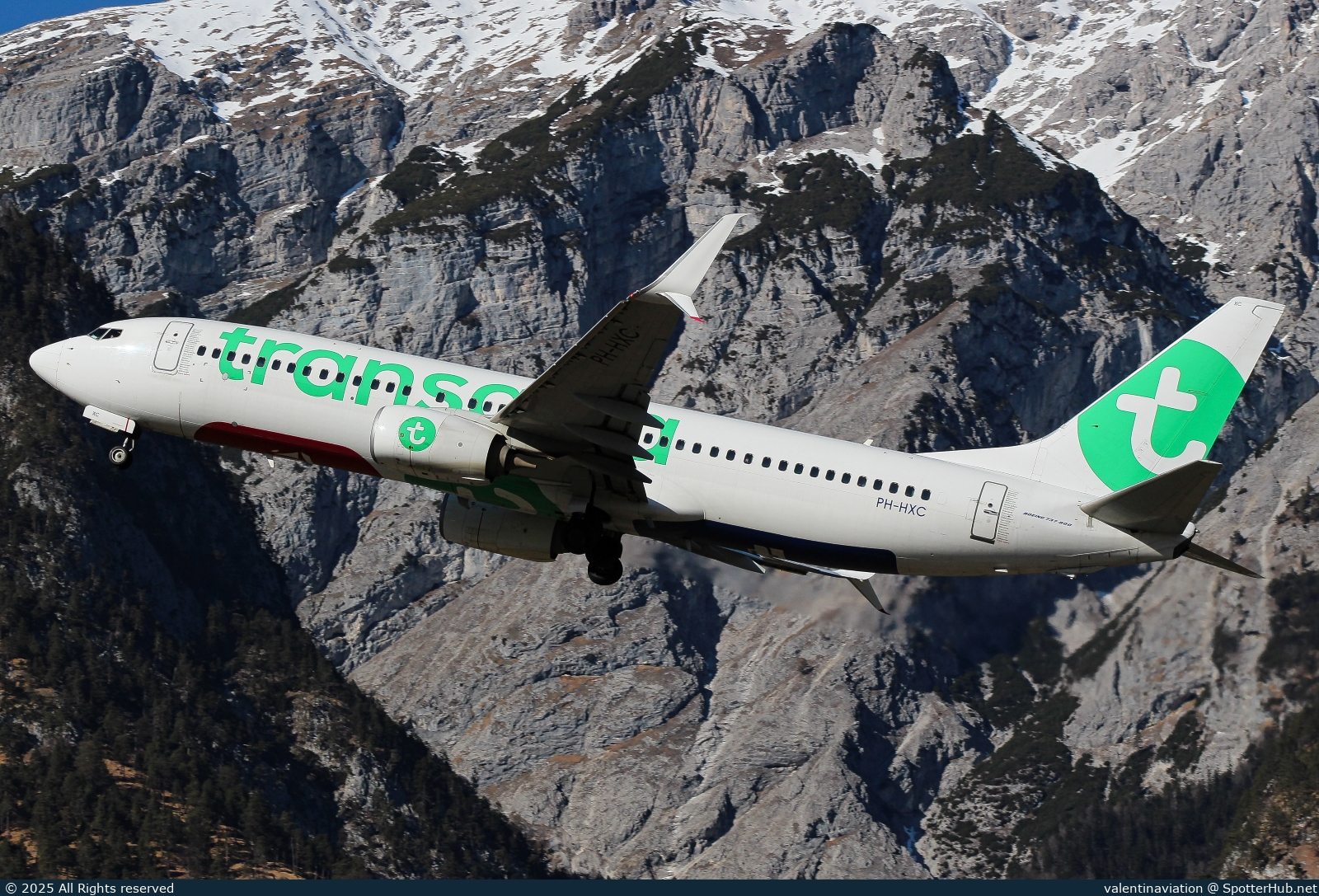 Photo of PH-HXC - Boeing 737-8K2 operated by Transavia