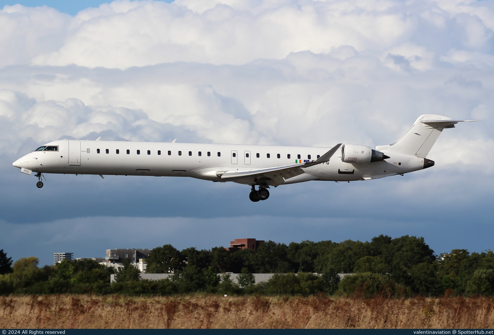 Photo of EI-FPG - Bombardier CRJ-900LR at Rennes-Saint-Jacques Airport