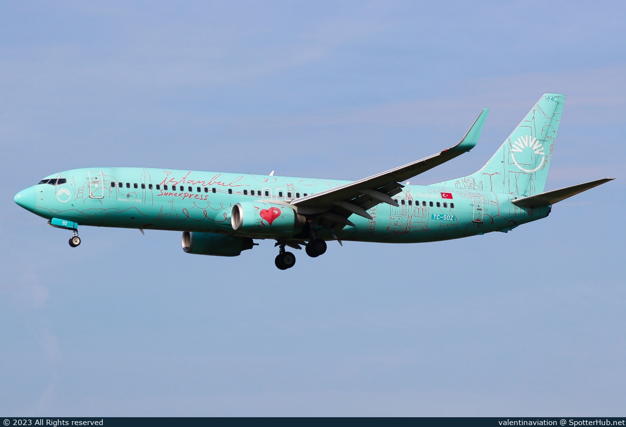 Photo of TC-SOZ - Boeing 737-8HX operated by SunExpress