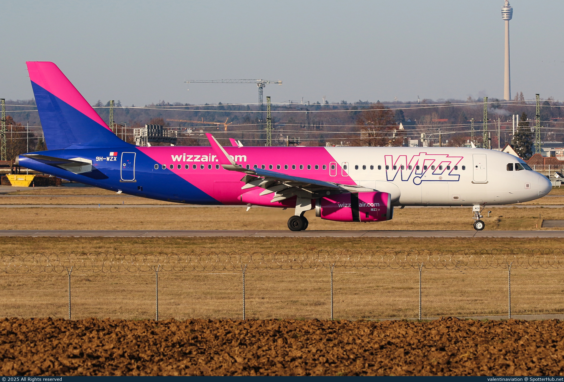 Photo of 9H-WZX - Airbus A320-232 operated by Wizz Air Malta