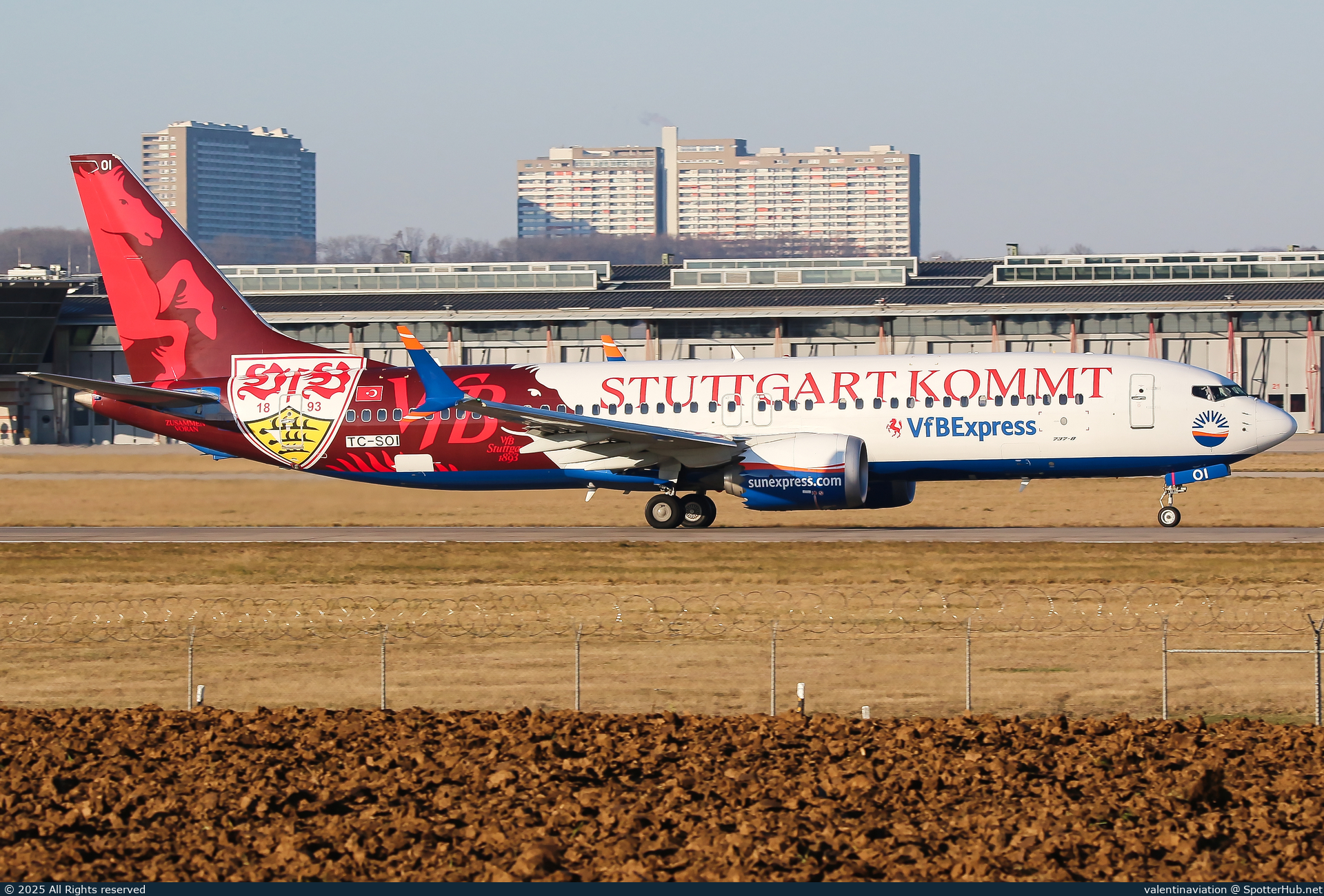 Photo of TC-SOI - Boeing 737 MAX 8 operated by SunExpress