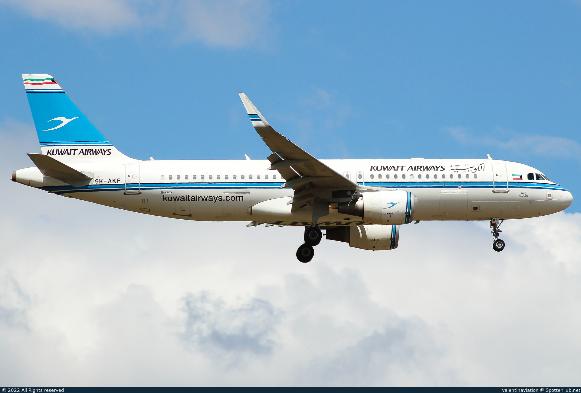 Photo of 9K-AKF - Airbus A320-214 operated by Kuwait Airways