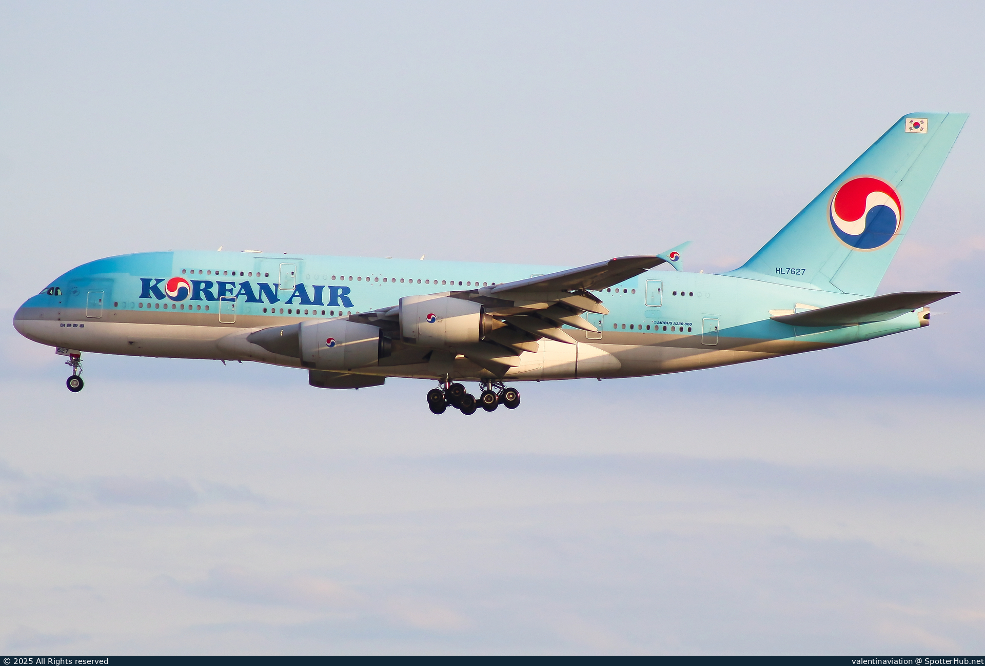 Photo of HL7627 - Airbus A380-861 operated by Korean Air