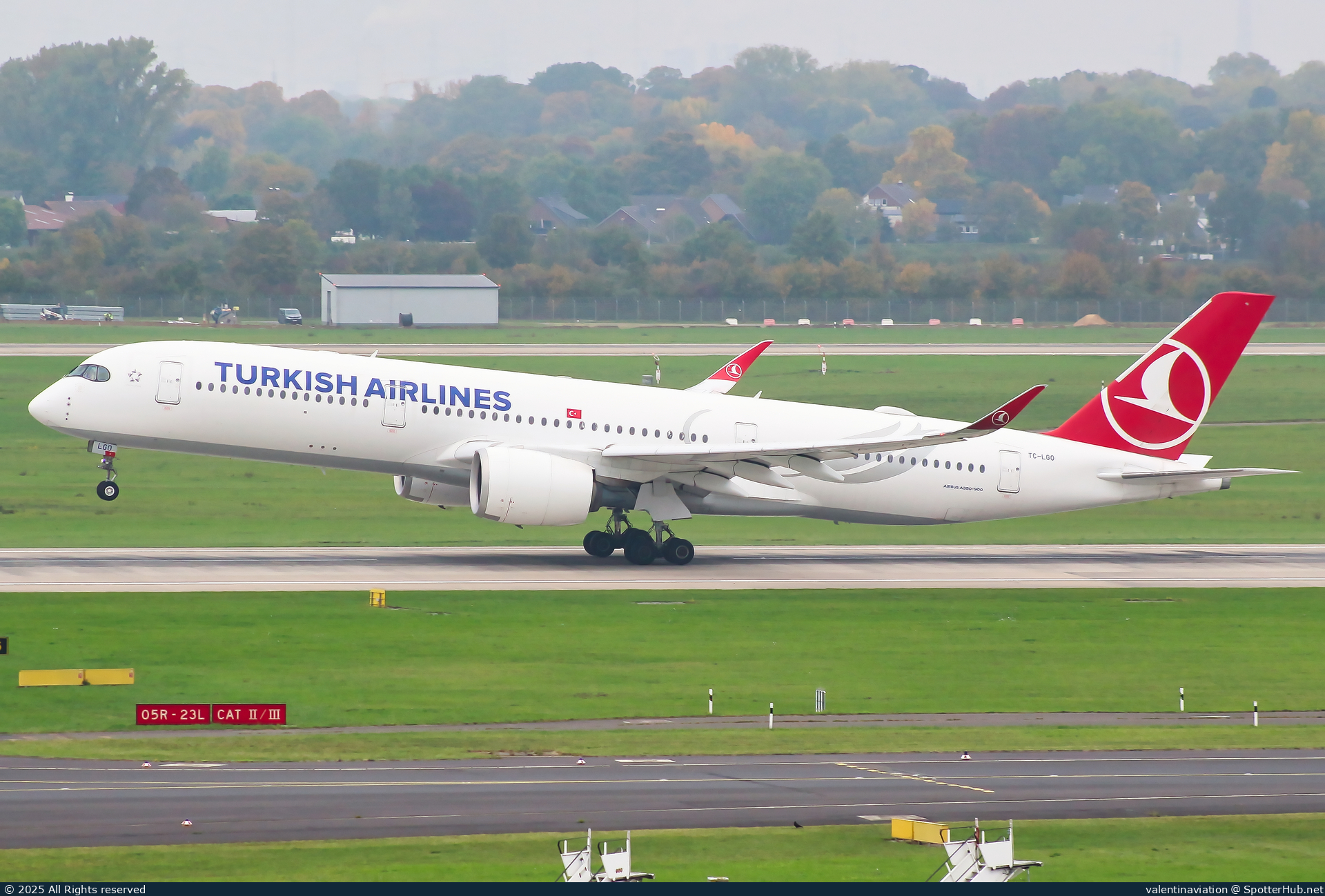 Photo of TC-LGO - Airbus A350-941 operated by Turkish Airlines