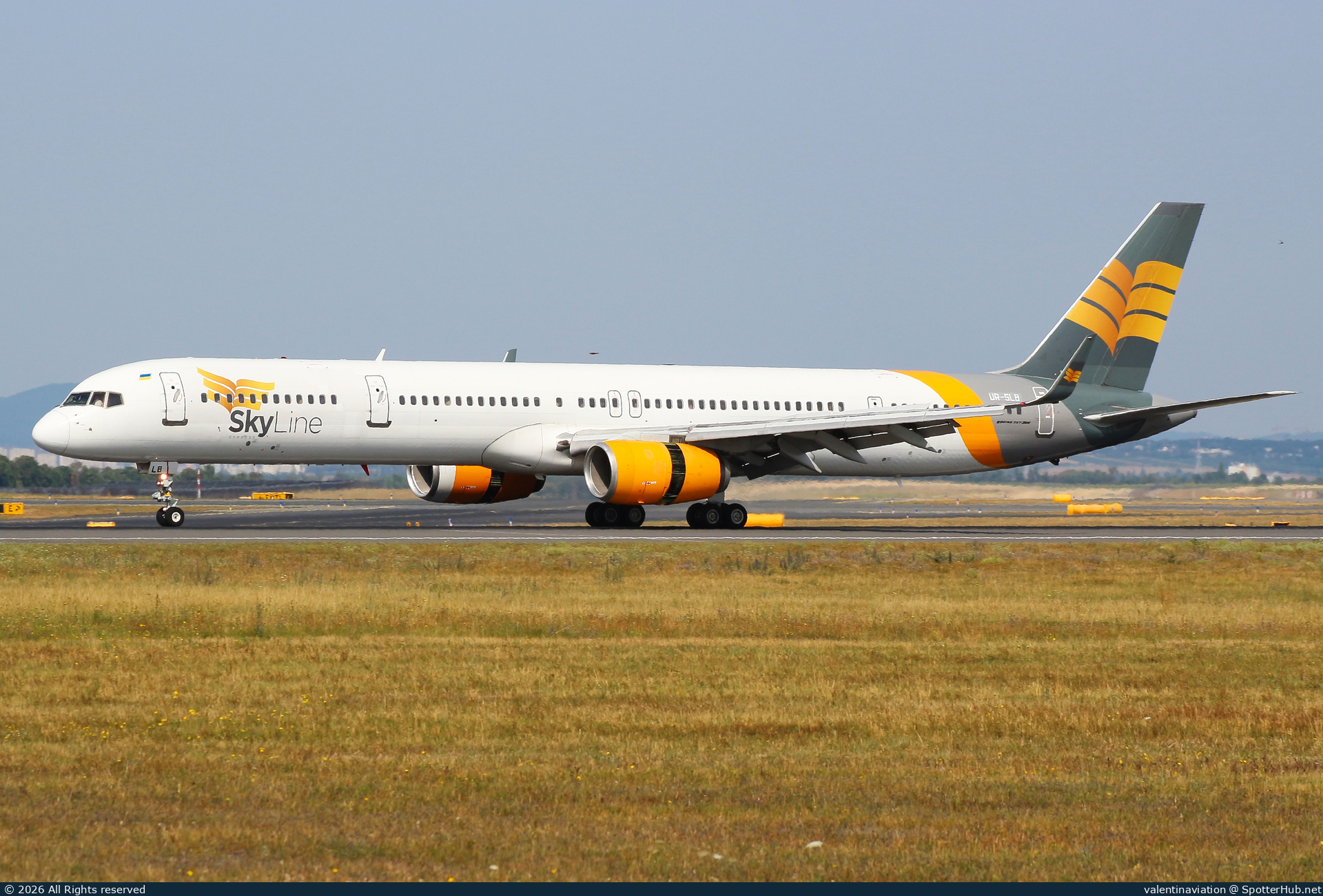 Photo of UR-SLB - Boeing 757-330 operated by Skyline Express Airlines