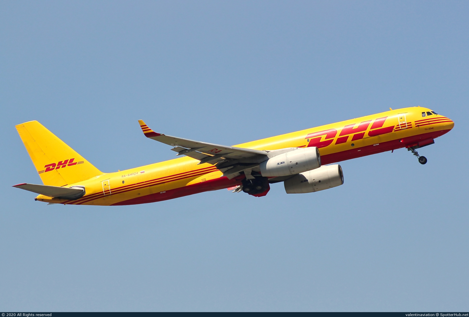 Photo of RA-64024 - Tupolev Tu-204-100 operated by Aviastar-TU Airlines