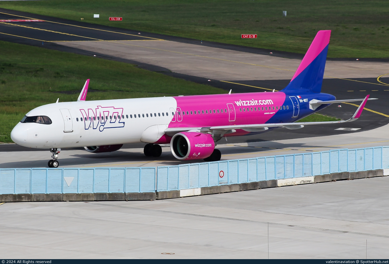 Photo of 9H-WDT - Airbus A321-271NX operated by Wizz Air Malta