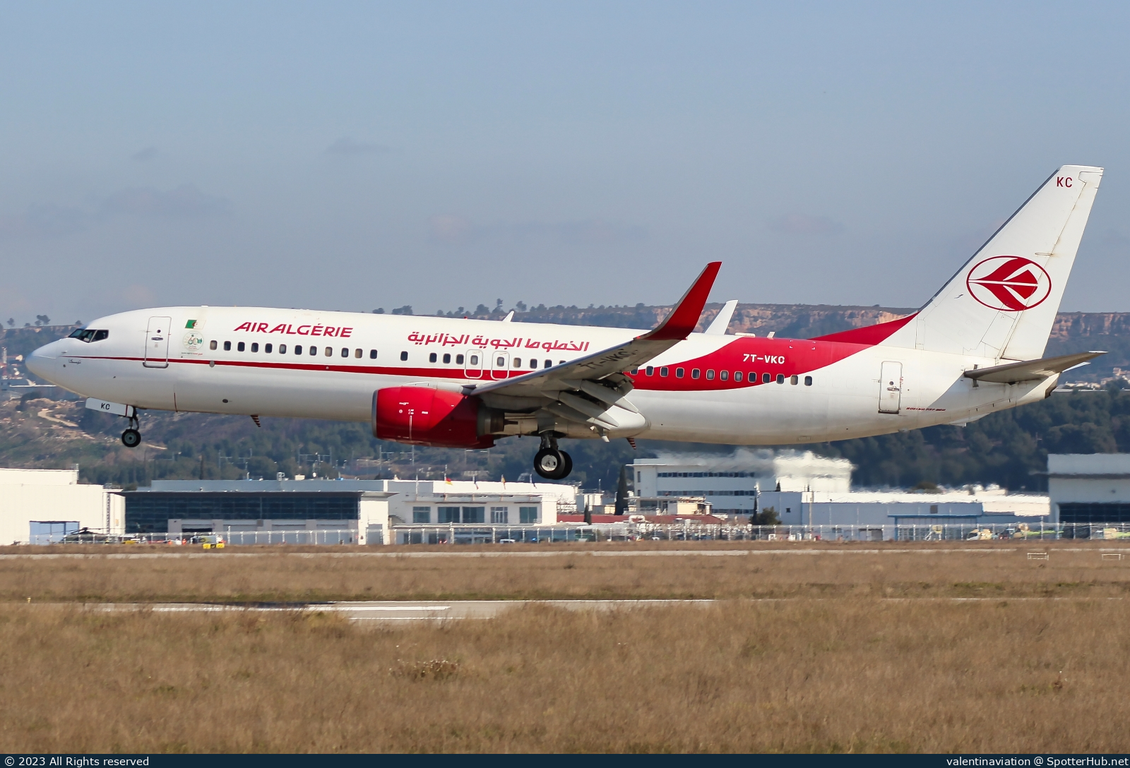 Photo of 7T-VKC - Boeing 737-8D6 operated by Air Algérie