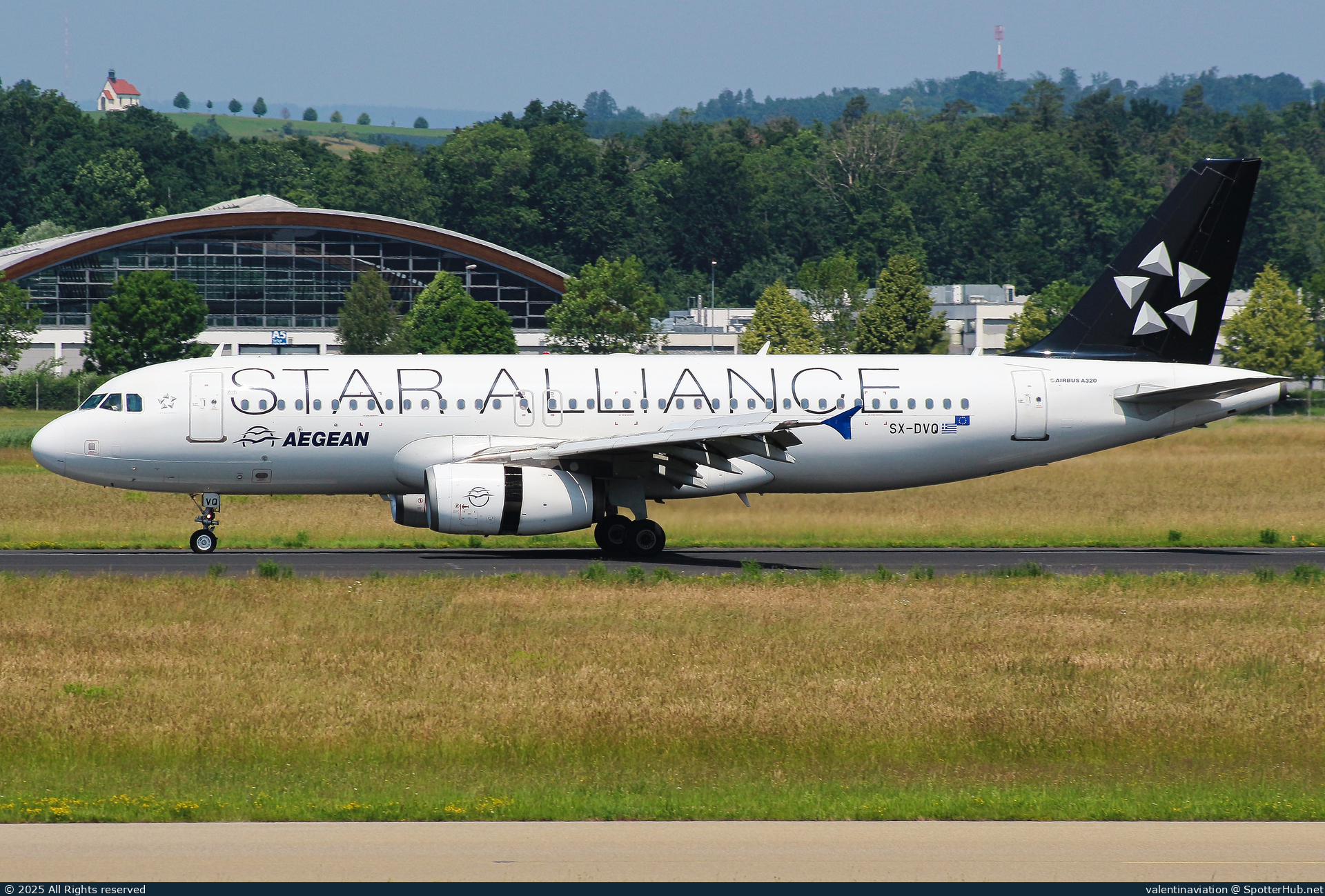 Photo of SX-DVQ - Airbus A320-232 operated by Aegean Airlines