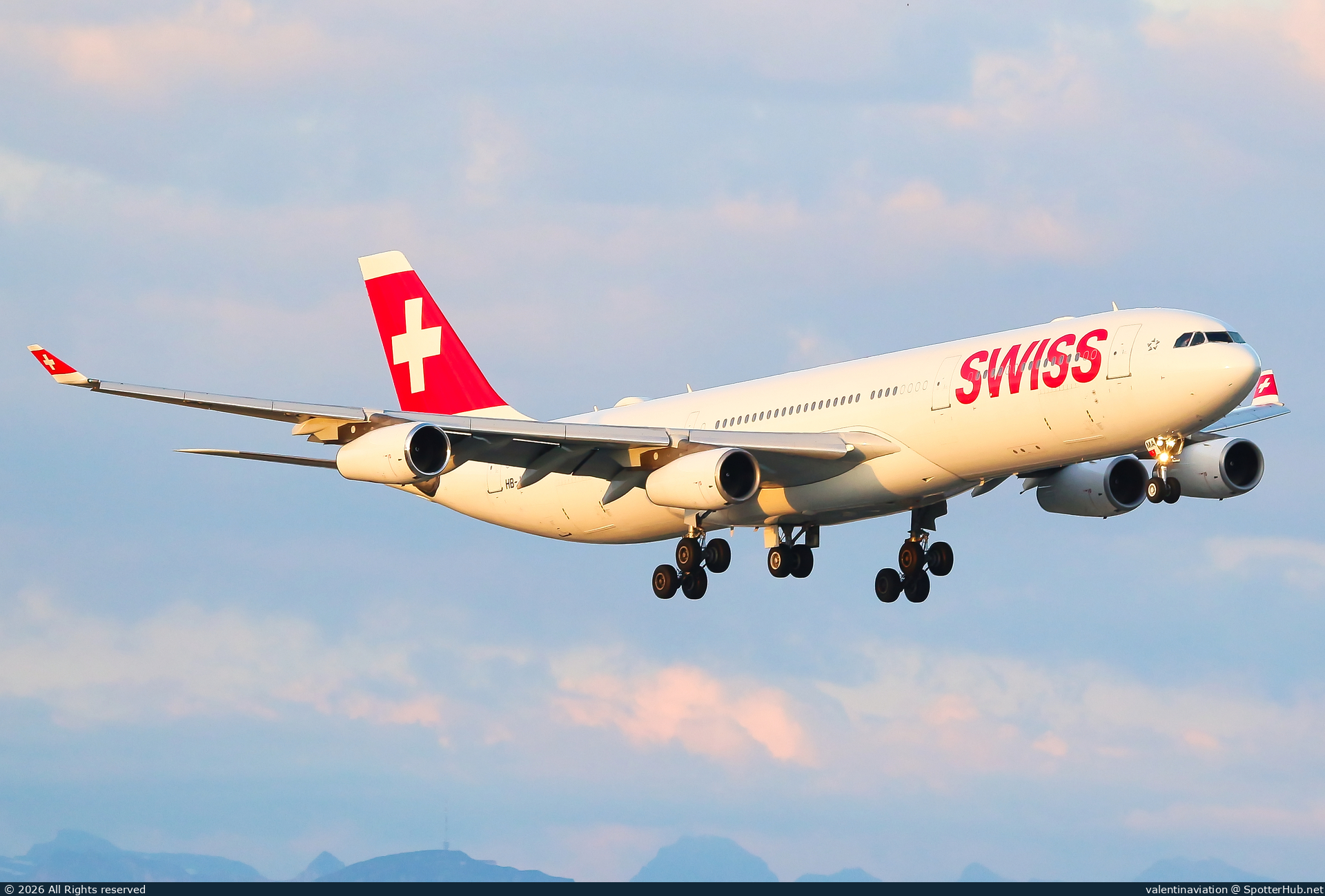 Photo of HB-JMA - Airbus A340-313 operated by Swiss International Air Lines