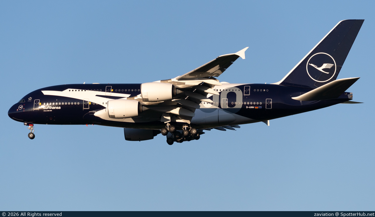 Photo of D-AIMH - Airbus A380-841 operated by Lufthansa