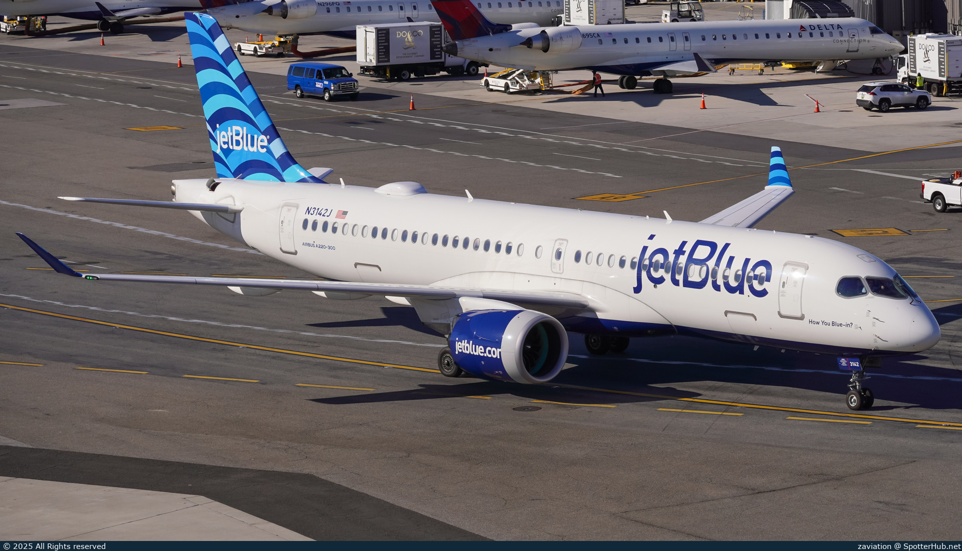 Photo of N3142J - Airbus A220-300 operated by jetBlue Airways
