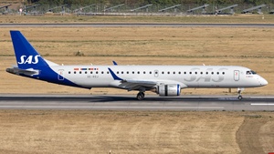 Photo of SE-RSJ - Embraer ERJ-195LR operated by SAS Link
