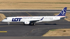 Photo of SP-LNB - Embraer ERJ-195LR operated by LOT Polish Airlines