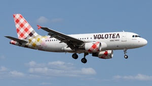 Photo of EC-MUC - Airbus A319-111 operated by Volotea