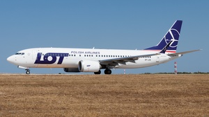 Photo of SP-LVN - Boeing 737 MAX 8 operated by LOT Polish Airlines