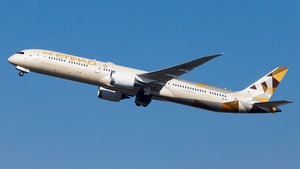 Photo of A6-BMJ - Boeing 787-10 Dreamliner operated by Etihad Airways