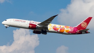Photo of B-20EQ - Boeing 787-9 Dreamliner operated by Juneyao Air