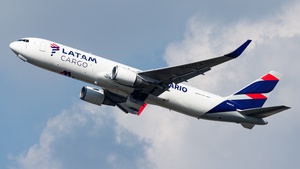 Photo of N420LA - Boeing 767-316F operated by LATAM Cargo