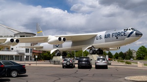 Photo of 52-0005 - Boeing RB-52B Stratofortress operated by US Air Force