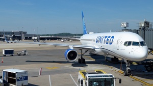 Photo of N14107 - Boeing 757-224 operated by United Airlines