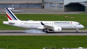 Photo of F-HPNC - Airbus A220-300 operated by Air France