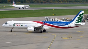 Photo of T7-ME1 - Airbus A321-271NX operated by MEA Middle East Airlines