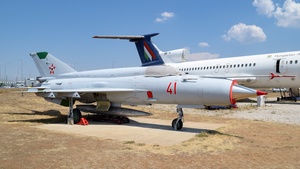 Photo of 41 - Mikoyan-Gurevich MiG-21bis Fishbed-L/N operated by Hungarian Air Force