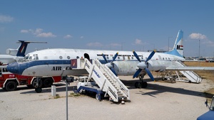 Photo of HA-MOG - Ilyushin Il-18GR operated by Malév Hungarian Airlines